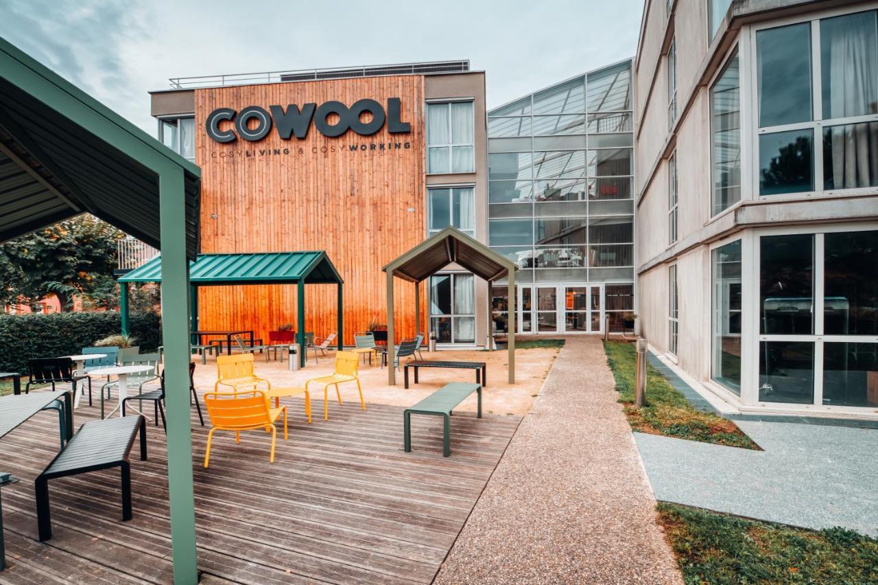 Cowool Cergy Aparthotel Екстериор снимка