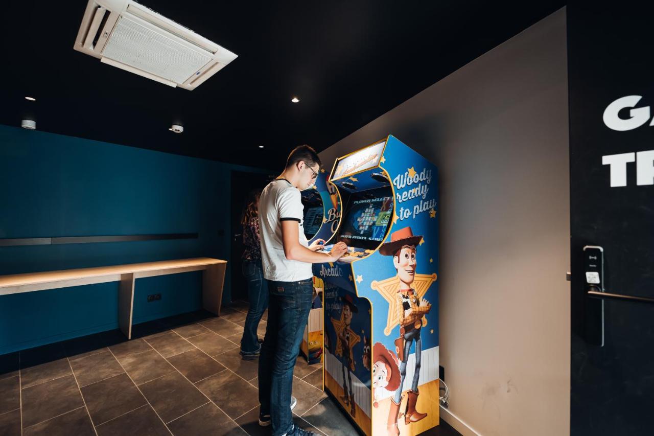 Cowool Cergy Aparthotel Екстериор снимка