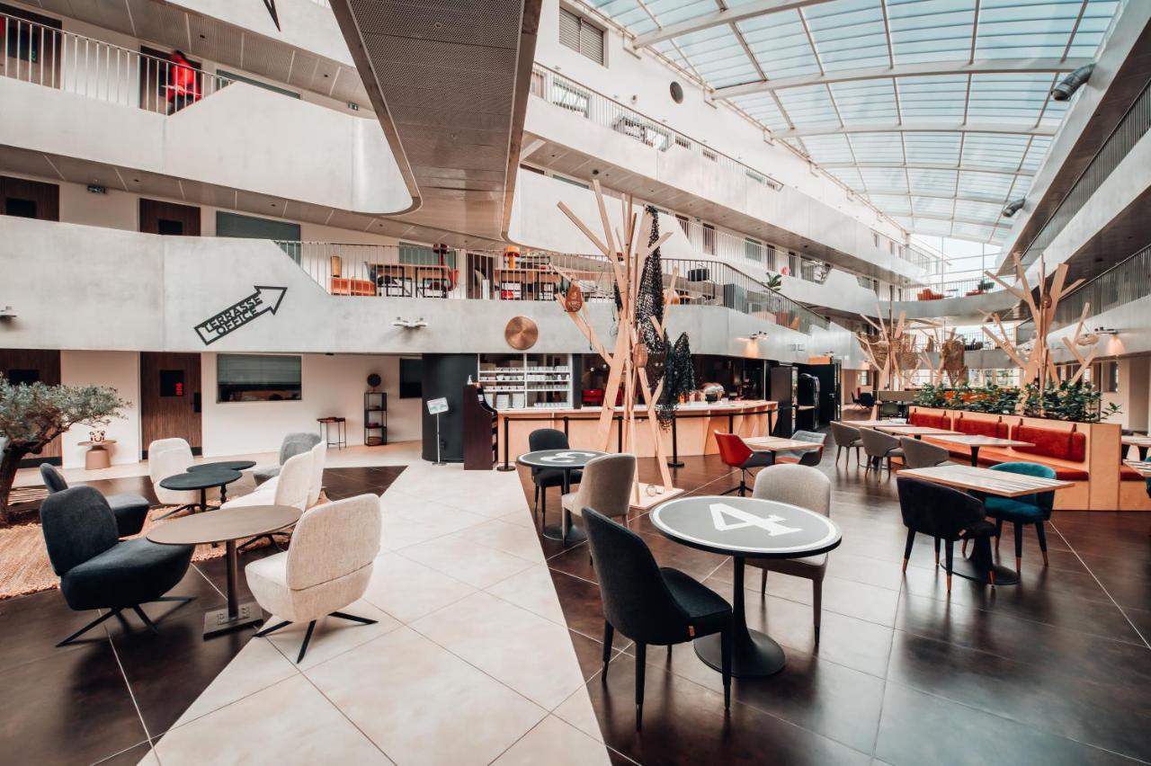 Cowool Cergy Aparthotel Екстериор снимка