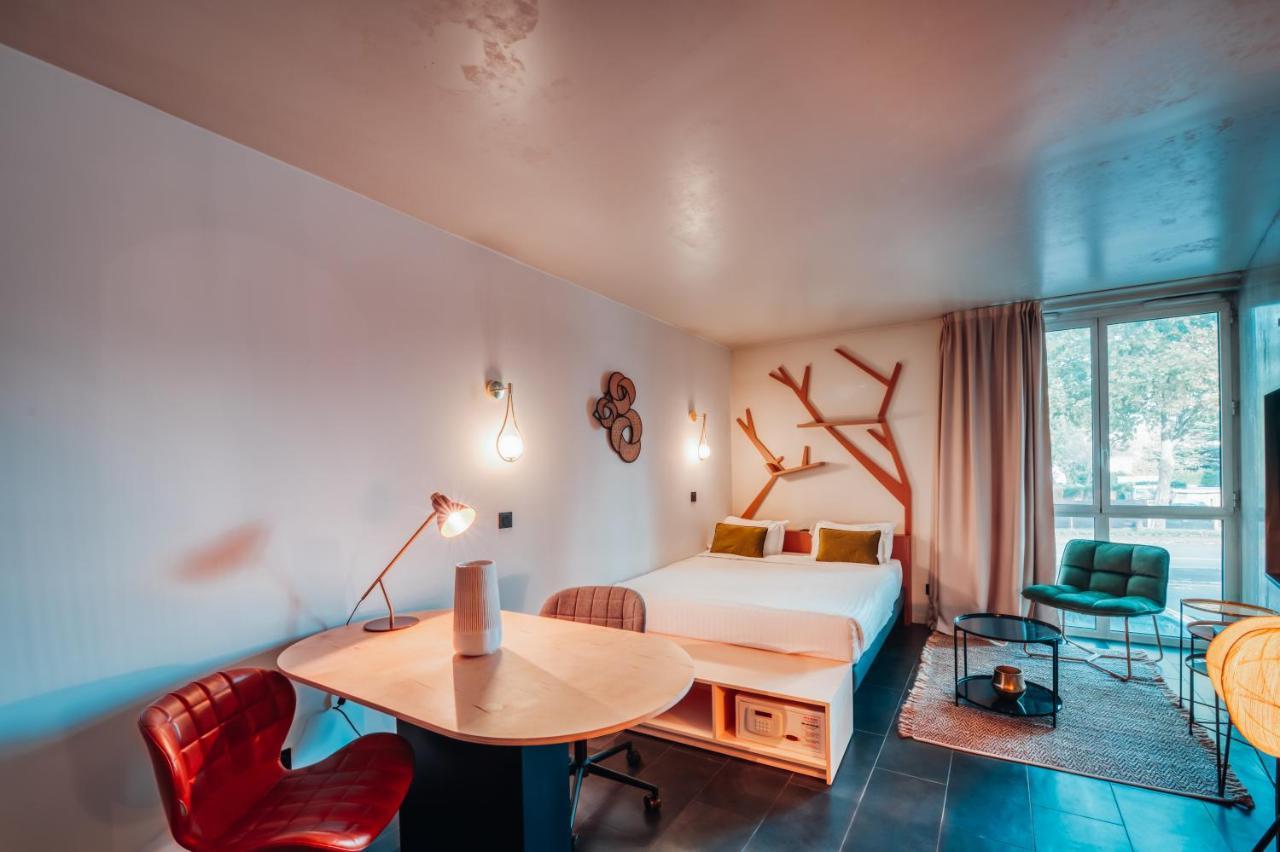 Cowool Cergy Aparthotel Екстериор снимка