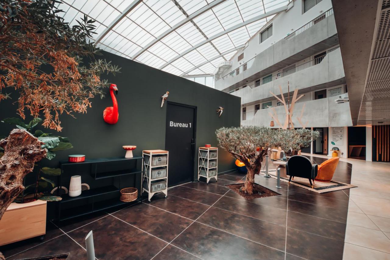 Cowool Cergy Aparthotel Екстериор снимка