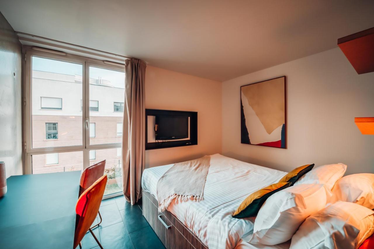 Cowool Cergy Aparthotel Екстериор снимка